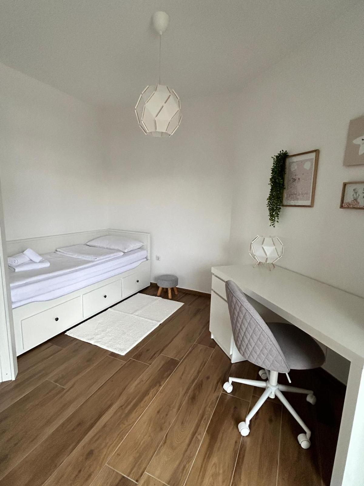 Apartman Rada クラリェヴィツァ エクステリア 写真